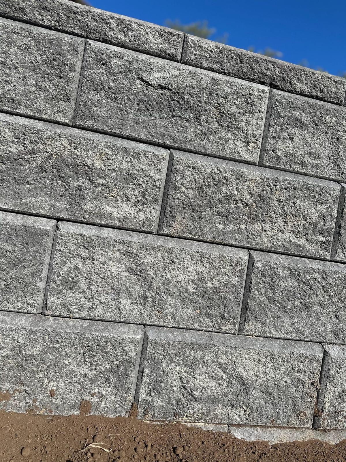 Keystone retaining wall